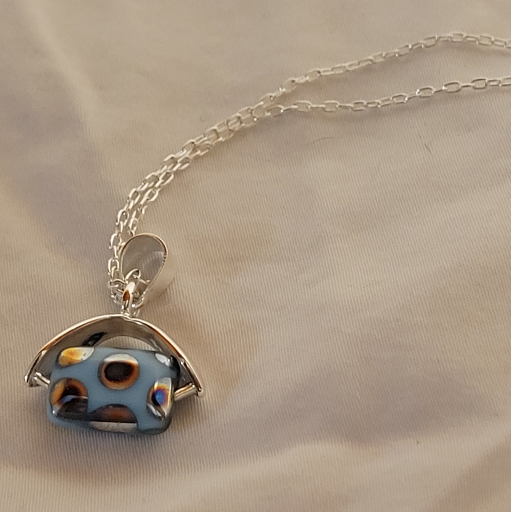 Pendant silver chain necklace